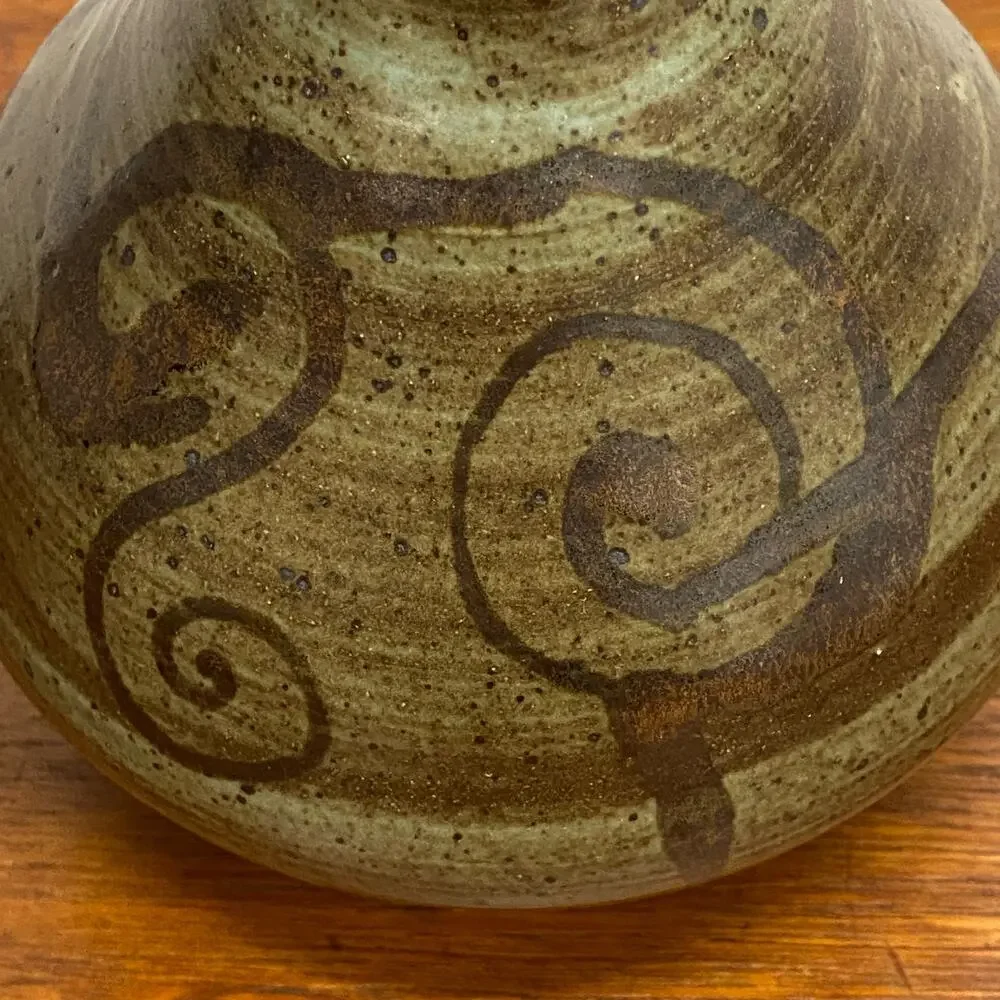 Vintage Studio Pottery Stoneware Bud Vase Swirl Design Artist Signed Pennebacker
